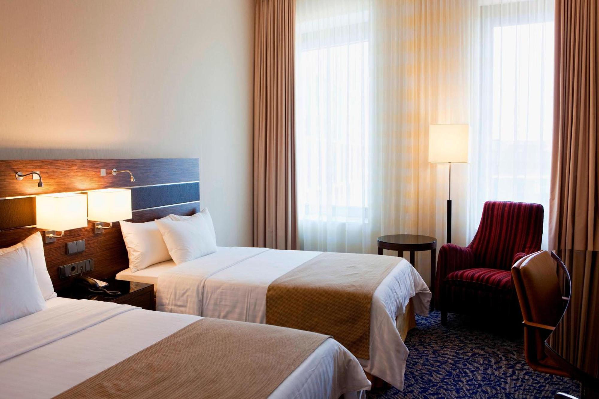 คอร์ตยาร์ด เวียนนา พราเทอร์/เมสเซอ Hotel ภายนอก รูปภาพ