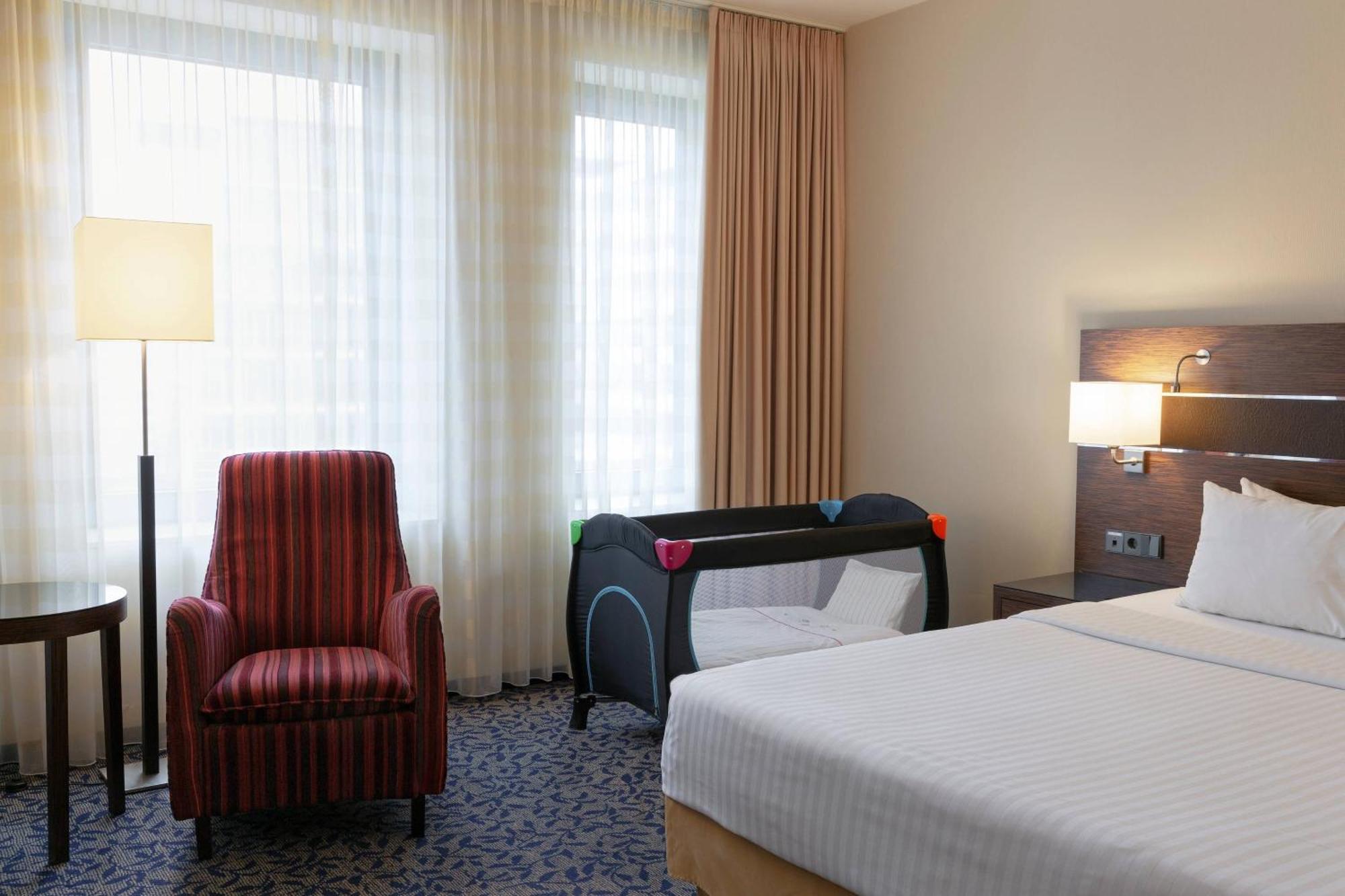 คอร์ตยาร์ด เวียนนา พราเทอร์/เมสเซอ Hotel ภายนอก รูปภาพ