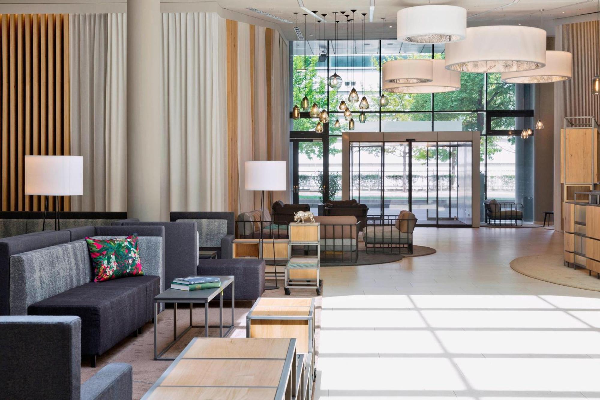 คอร์ตยาร์ด เวียนนา พราเทอร์/เมสเซอ Hotel ภายนอก รูปภาพ
